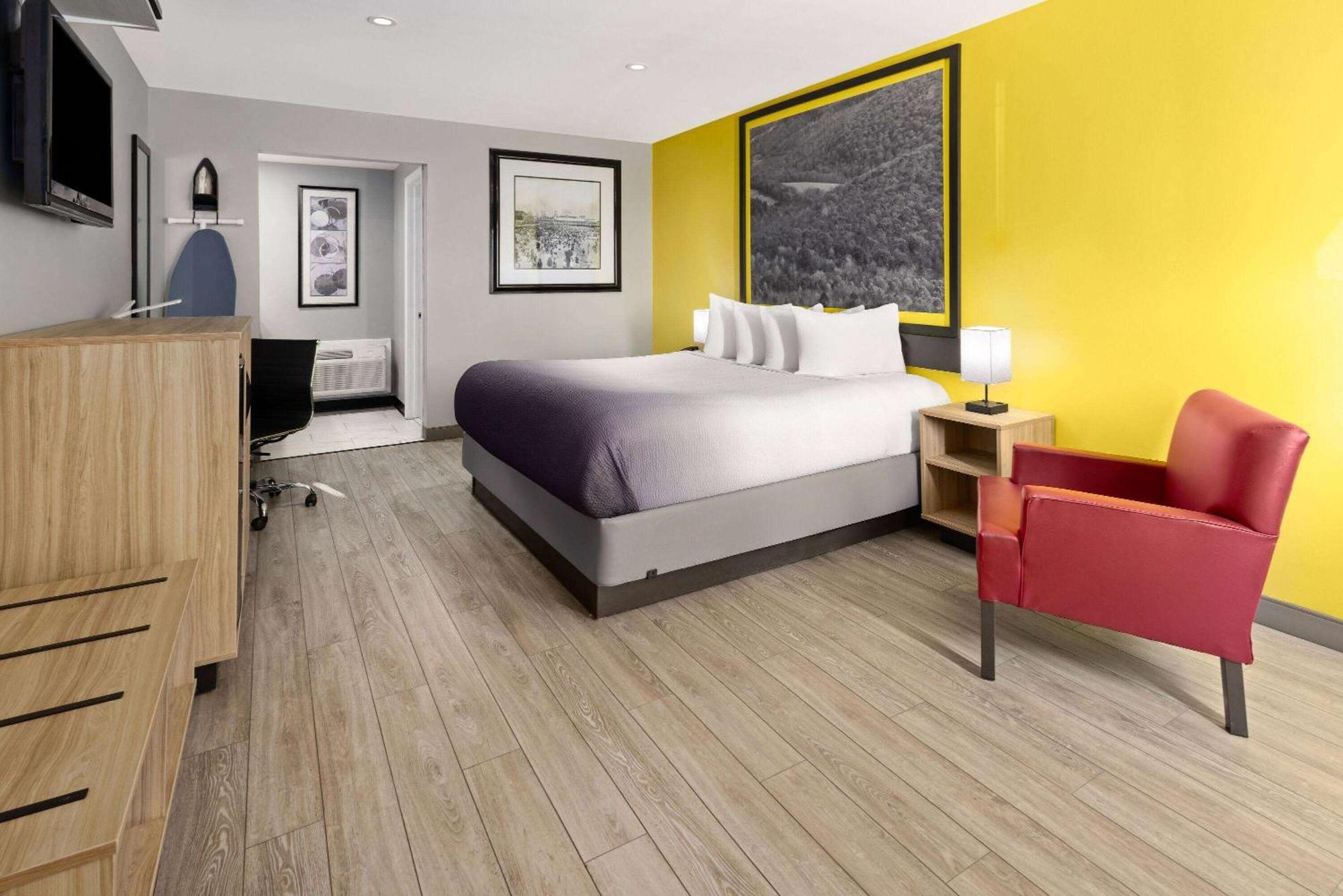 Motel Super 8 By Wyndham Hazleton Exterior foto