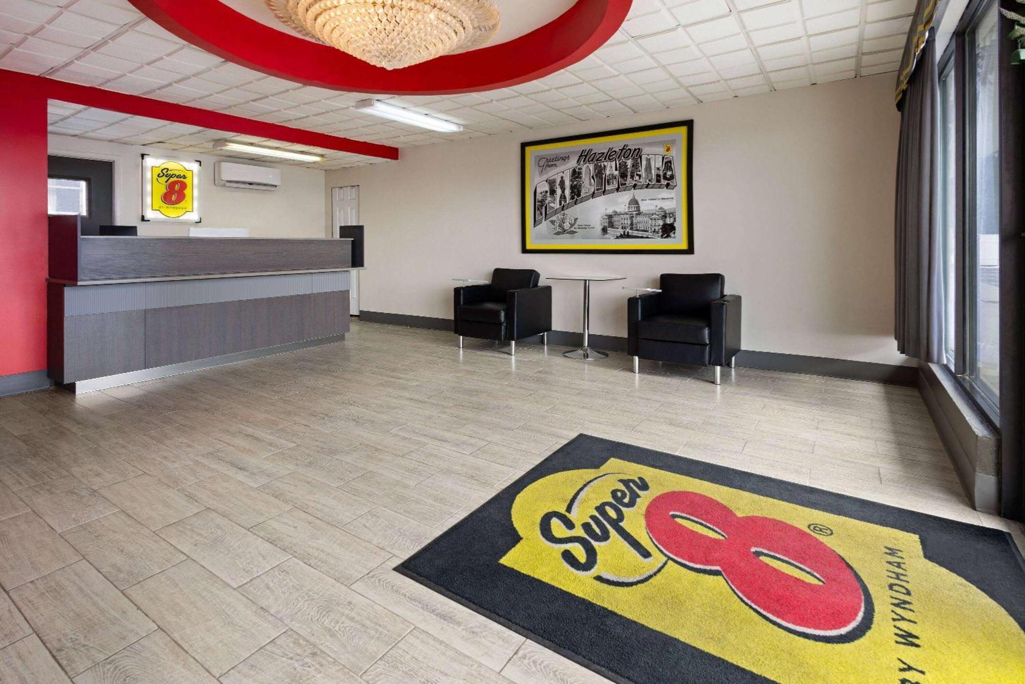 Motel Super 8 By Wyndham Hazleton Exterior foto